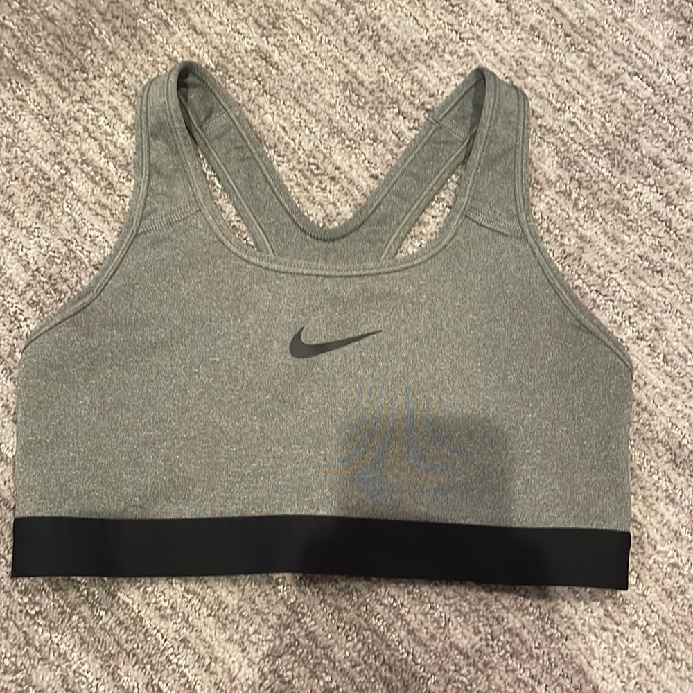 nike sports bra